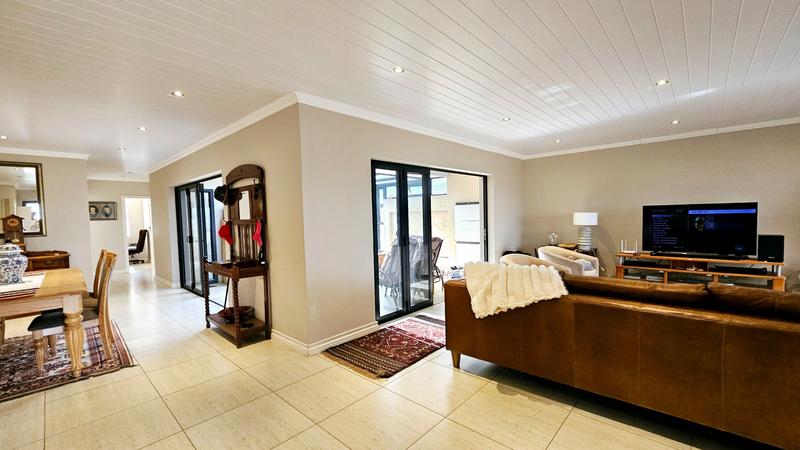 3 Bedroom Property for Sale in Monte Christo Western Cape